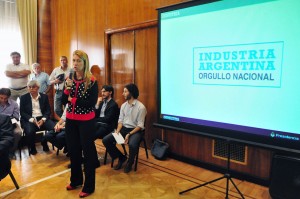 Industria y Transporte anunciaron plan para renovar 6.900 km de vías ferroviarias